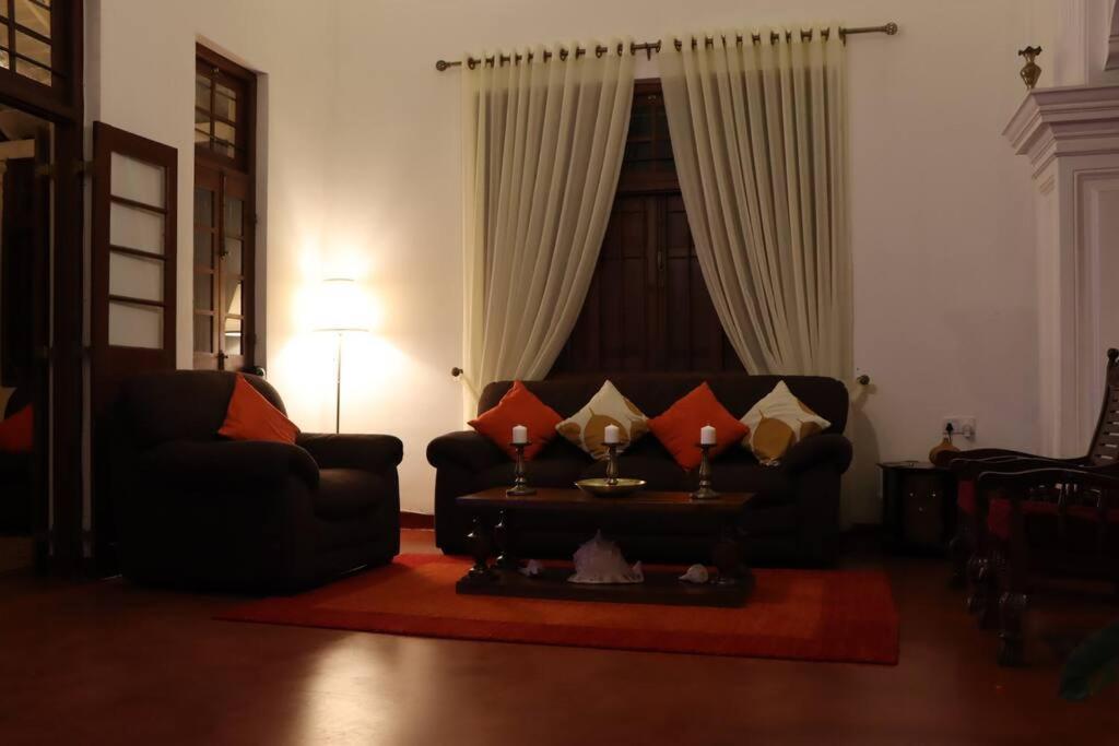 Colonial Residence Kandy Villa Extérieur photo