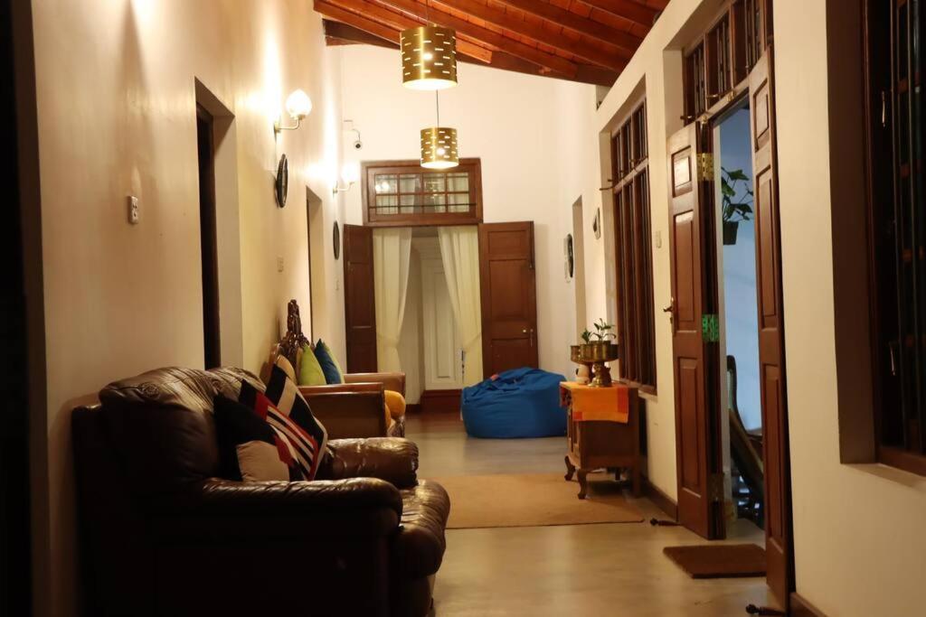 Colonial Residence Kandy Villa Extérieur photo